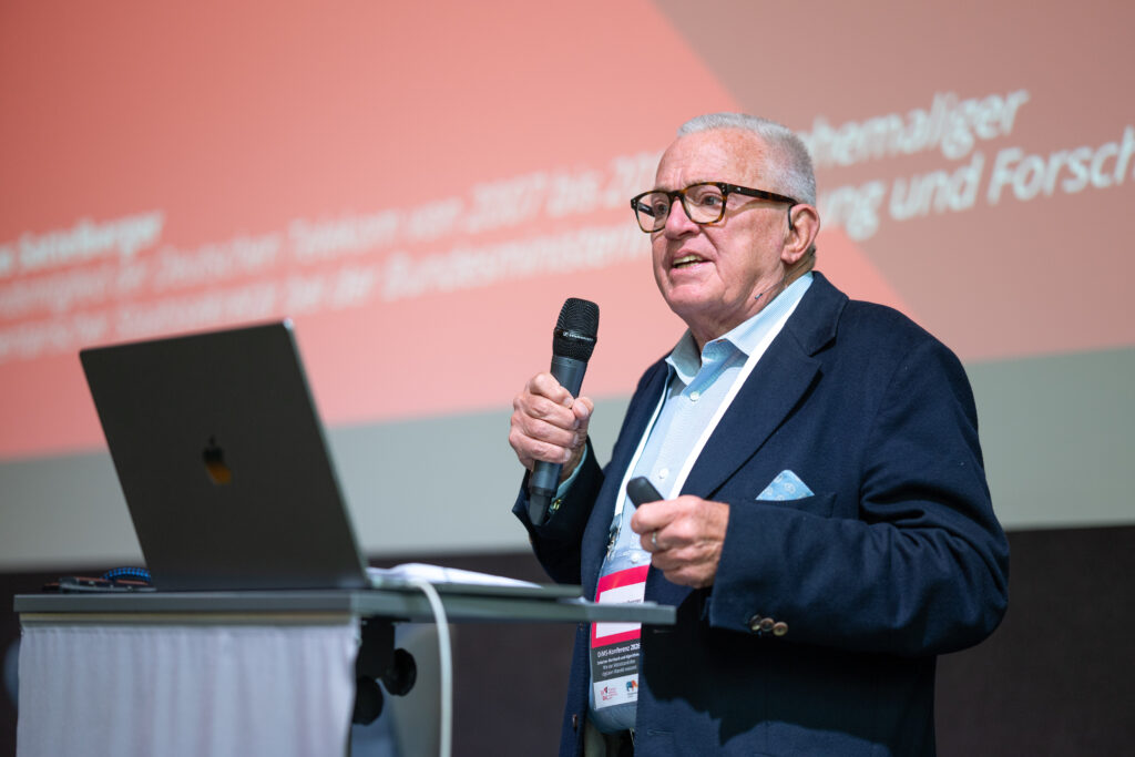 Wissenschafts-Konferenz – 7